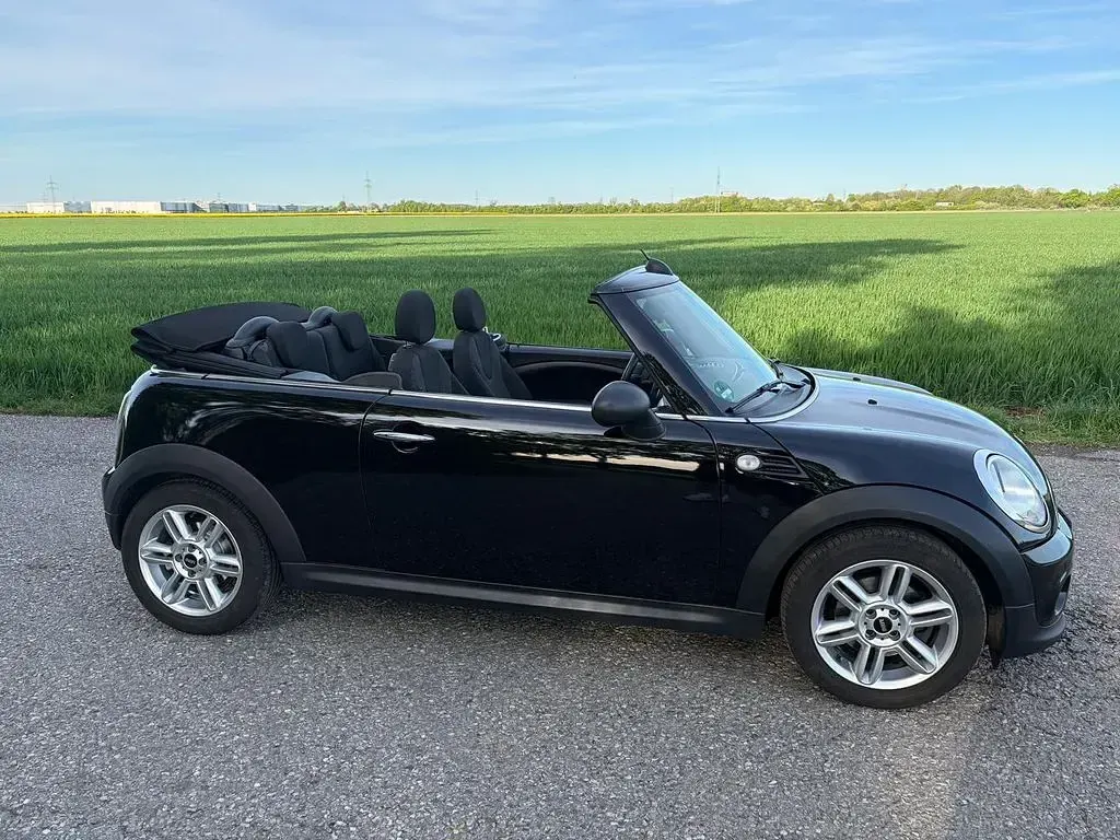 Gebraucht Mini One Cabriolet 98 PS (72 kW) 2015 Schwarz Cabrio