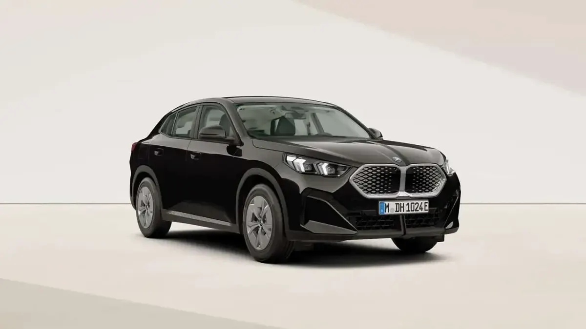 Neu BMW iX2 150 kW (204 PS) 2026 Schwarz SUV