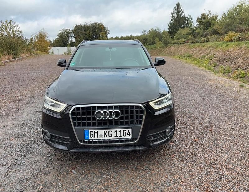 Schwarz Gebraucht 2014 Audi Q3 SUV | 13.100 € (Fairer Preis) - Bild 1/4