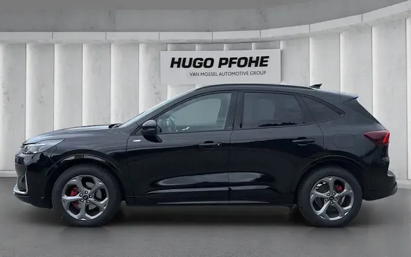 Gebraucht Ford Kuga ST-Line X 186 PS (136 kW) 2024 Schwarz SUV