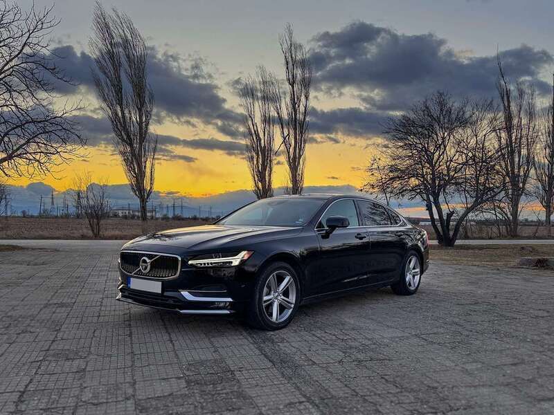 Schwarz Gebraucht 2018 Volvo S90 Business Edition Limousine | 22.500 € (Fairer Preis) - Bild 1/4