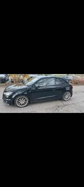 Gebraucht Audi A1 S-Line 185 PS (136 kW) 2011 Schwarz Kleinwagen