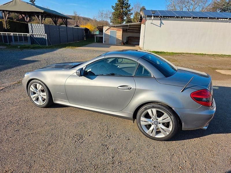 Gebraucht Mercedes SLK200 184 PS (135 kW) 2009 Silber Cabrio