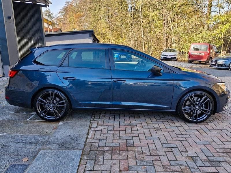 Gebraucht Cupra Leon 300 PS (220 kW) 2020 Grau Limousine