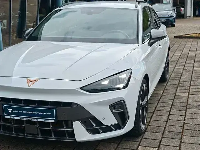 Gebraucht Cupra Leon 150 PS (110 kW) 2025 Weiß Limousine