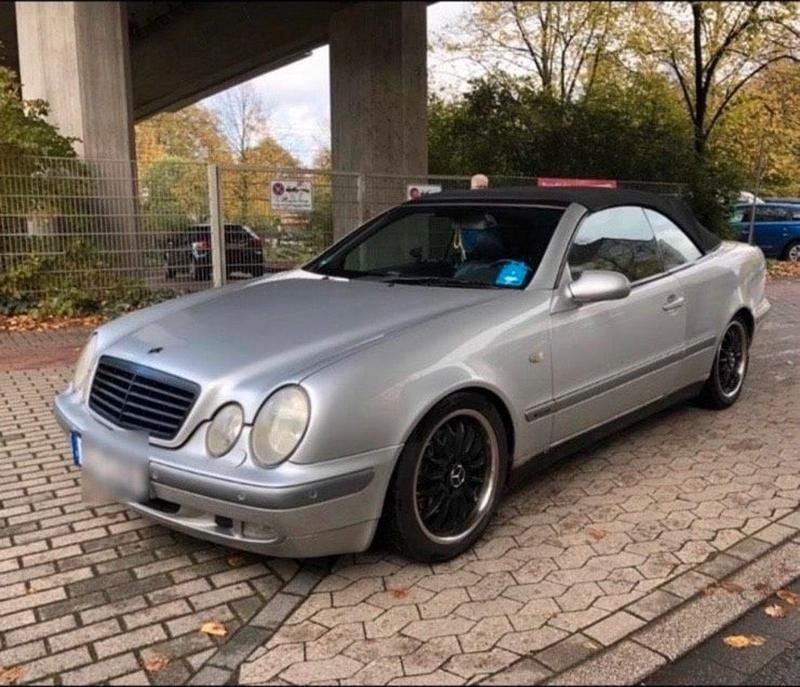 Silber Gebraucht 1998 Mercedes CLK230 Cabrio | 1.650 € (Fairer Preis) - Bild 1/4