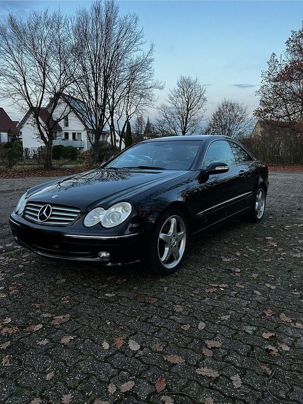 Gebraucht Mercedes CLK320 Elegance 218 PS (160 kW) 2004 Schwarz Coupé