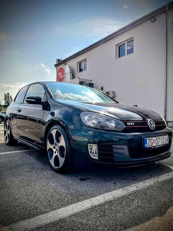 Gebraucht VW Golf VI GTI 211 PS (155 kW) 2011 Schwarz Kleinwagen