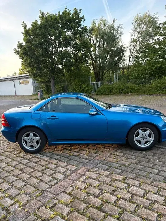 Gebraucht Mercedes SLK200 163 PS (119 kW) 2000 Blau Cabrio