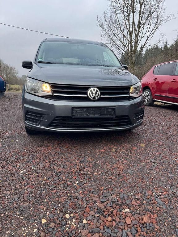 Gebraucht VW Caddy Maxi Trendline 102 PS (75 kW) 2019 Grau Van / Kleinbus