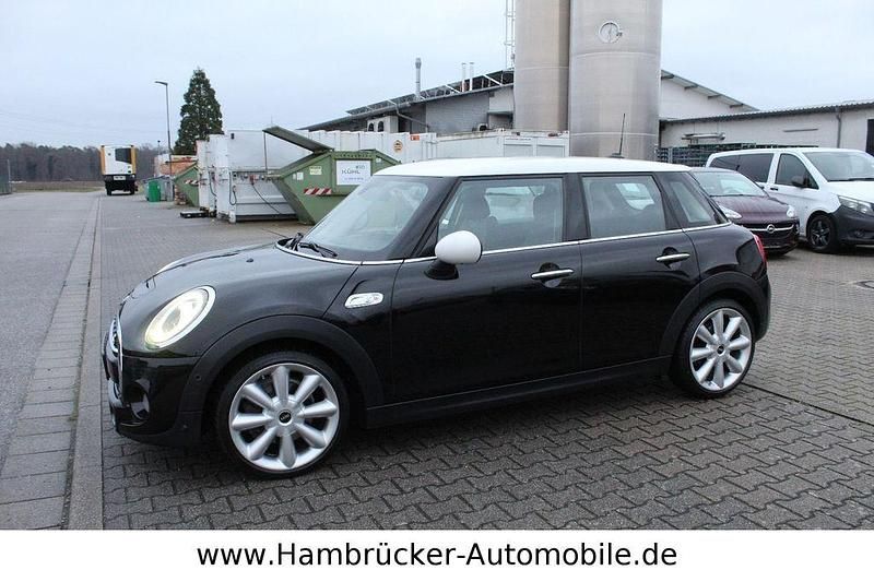 Gebraucht Mini Cooper 192 PS (141 kW) 2019 Schwarz Kleinwagen