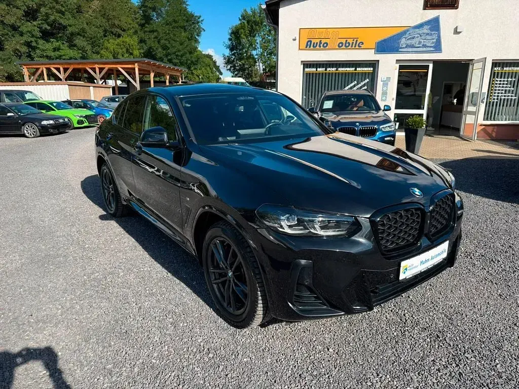 Gebraucht BMW X4 M Sport 286 PS (210 kW) 2024 Schwarz SUV