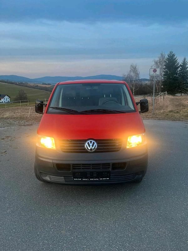 Gebraucht VW T5 136 PS (100 kW) 2009 Rot Van