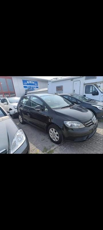Schwarz Gebraucht 2006 VW Golf IV Kleinwagen | 2.300 € - Bild 1/3