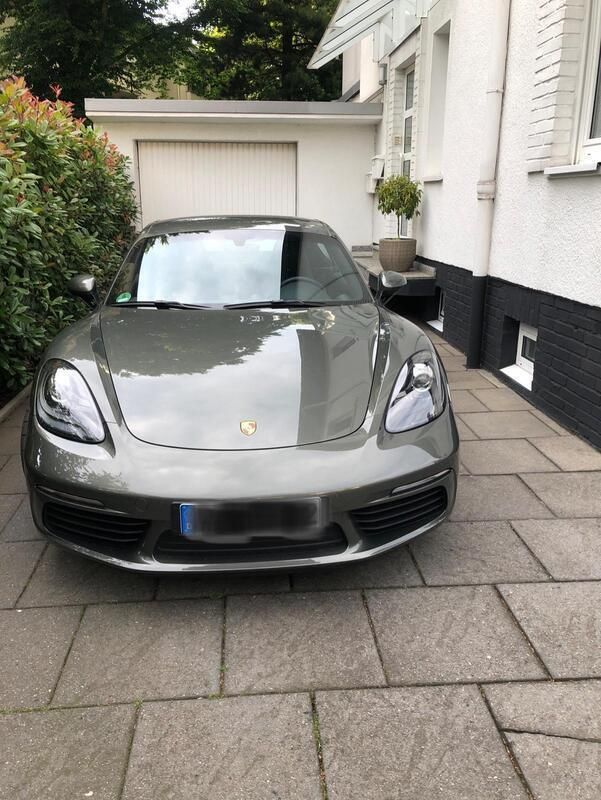 Grün Gebraucht 2021 Porsche 718 Cayman | 60.500 € - Bild 1/4