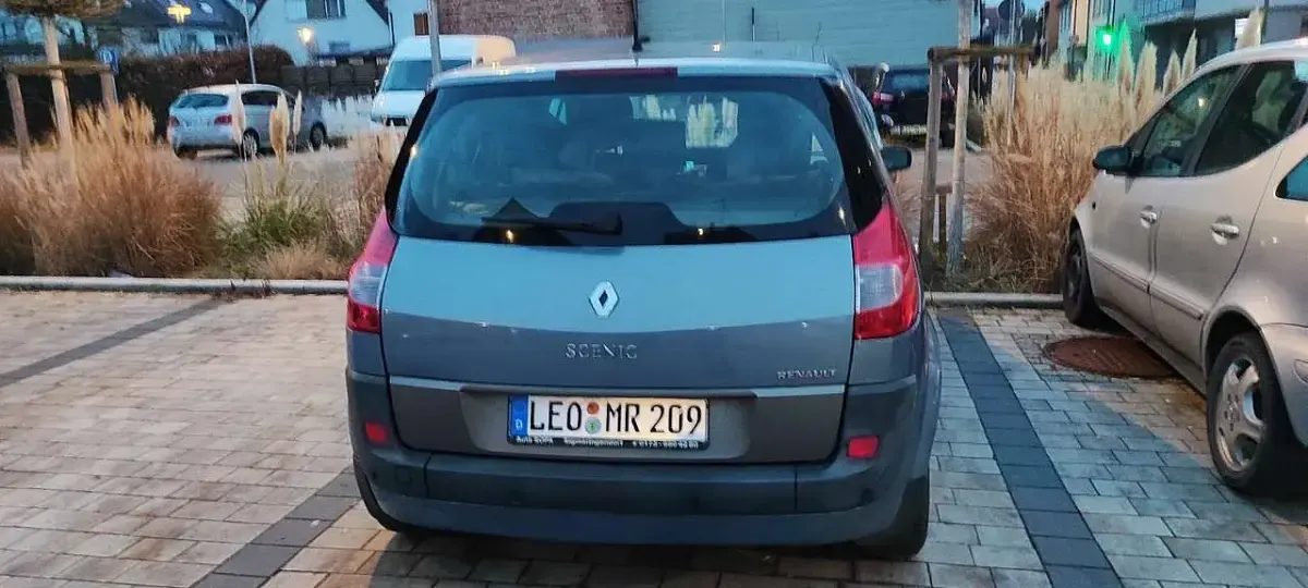 Gebraucht Renault Scénic II Dynamique 131 PS (96 kW) 2006 Van / Kleinbus