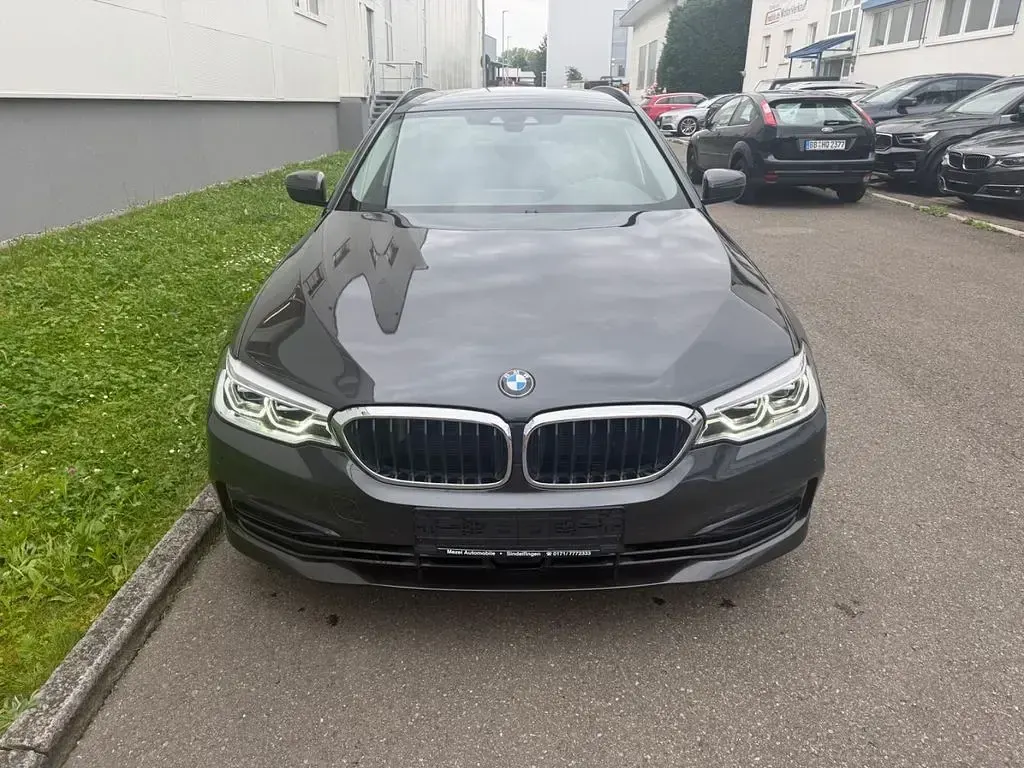 Gebraucht BMW 520 Sport Line 190 PS (139 kW) 2020 Grau Limousine