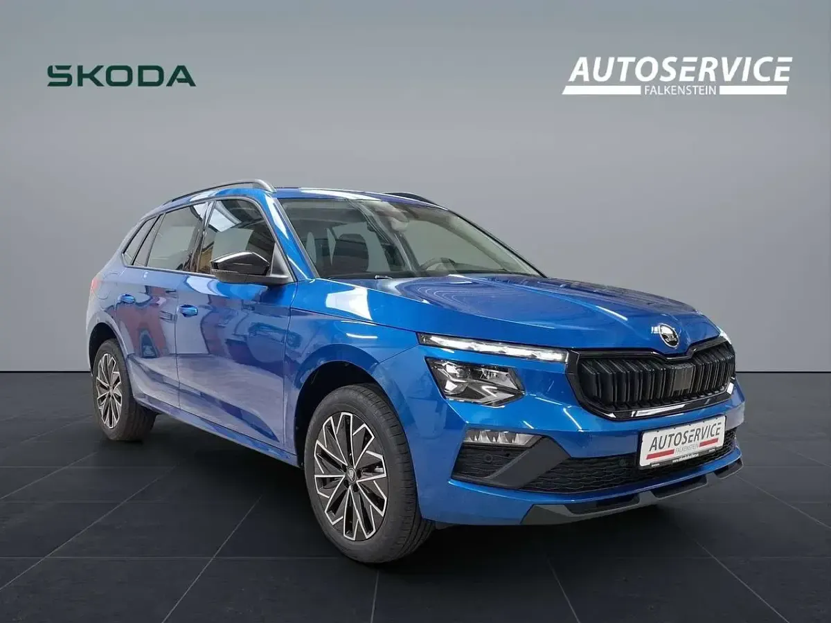 Neu Skoda Kamiq 116 PS (85 kW) 2026 Raceblau metallic SUV