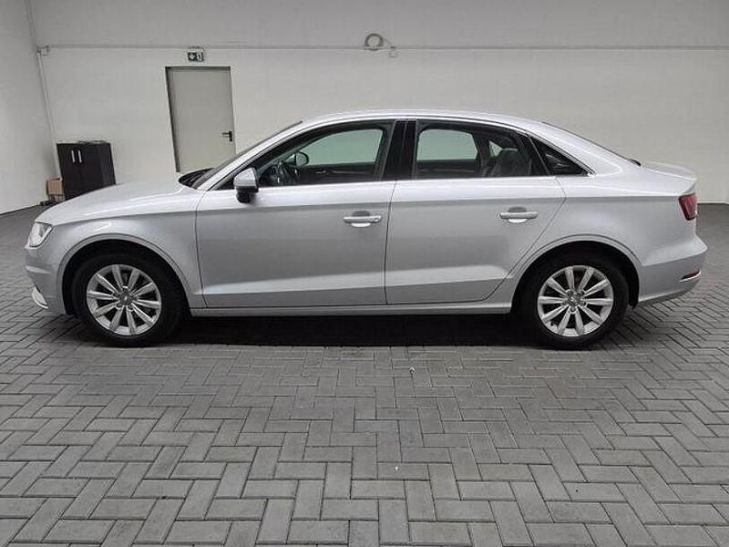 Gebraucht Audi A3 Comfort 140 PS (102 kW) 2014 Silber Limousine