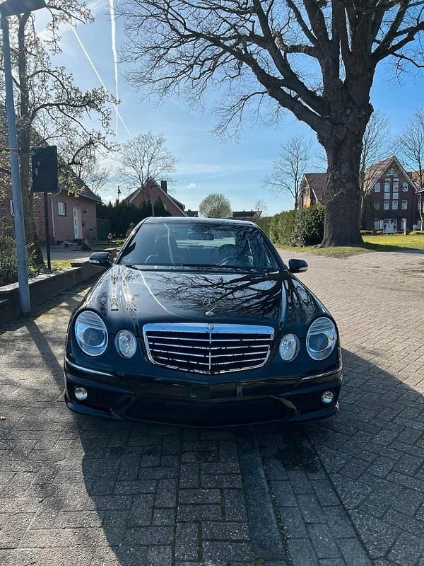 Gebraucht Mercedes E280 231 PS (169 kW) 2007 Schwarz Limousine