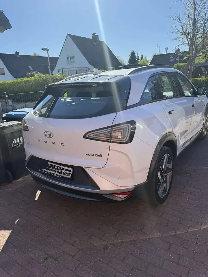 Gebraucht Hyundai Nexo Premium 163 PS (119 kW) 2019 Weiß SUV