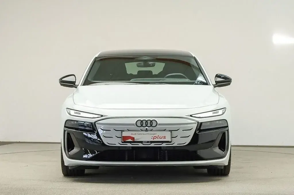 Gebraucht Audi A6 e-tron S-Line 210 kW (286 PS) 2025 Gletscherweiß metallic Kombi