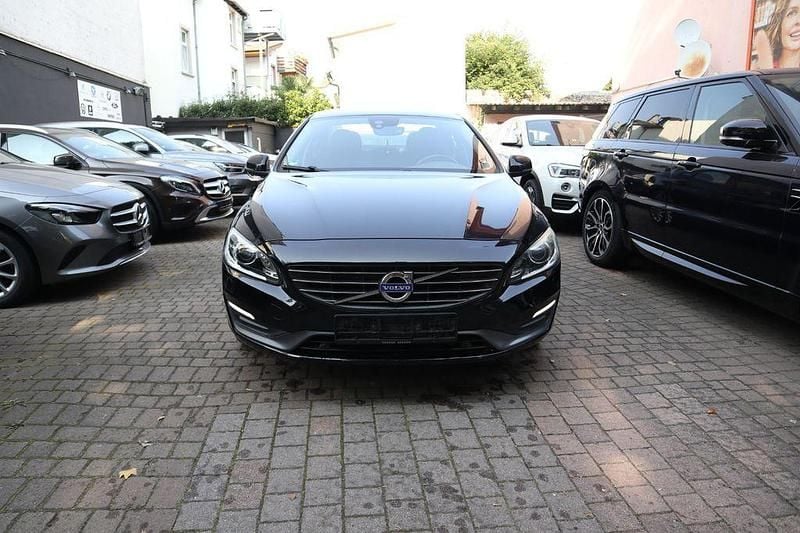 Gebraucht Volvo S60 Kinetic 114 PS (83 kW) 2015 Schwarz Limousine