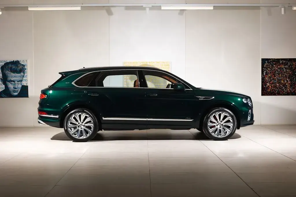 Gebraucht Bentley Bentayga 551 PS (405 kW) 2023 Grün SUV