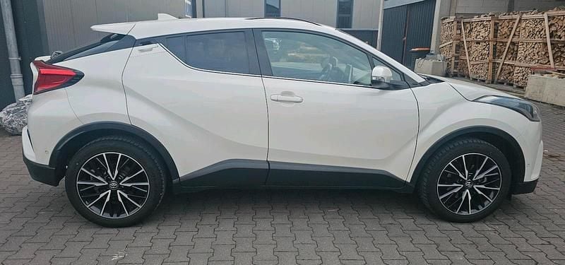 Gebraucht Toyota C-HR 115 PS (84 kW) 2017 Weiß SUV