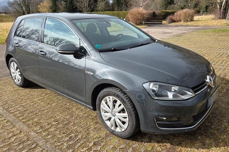 Gebraucht VW Golf VII LOUNGE 150 PS (110 kW) 2015 Grau Limousine