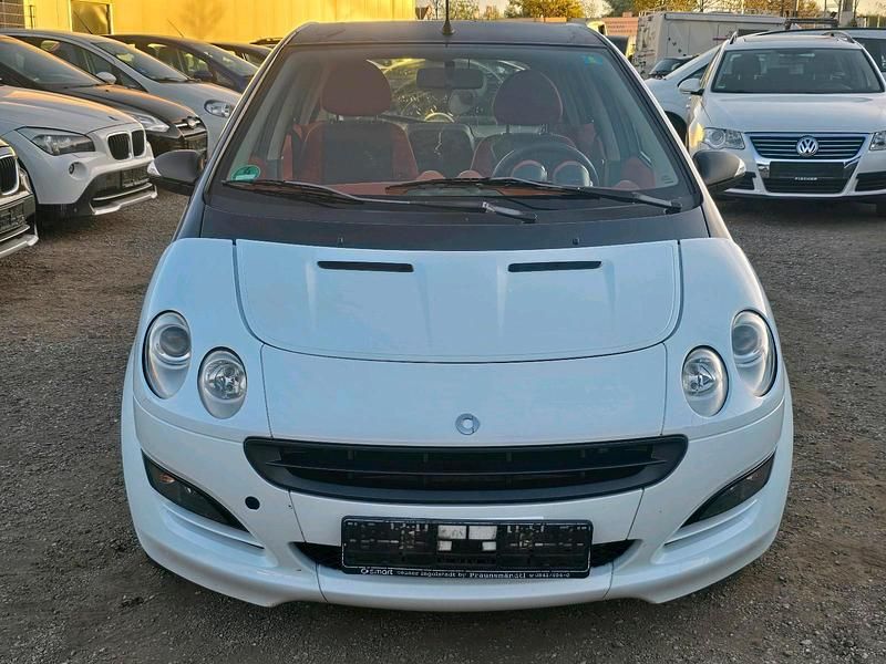 Usata Smart ForFour 80 CV (58 kW) 2004 Bianco Utilitaria