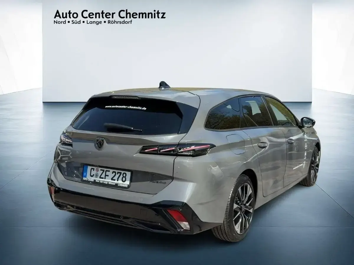 Gebraucht Peugeot 308 Allure 136 PS (100 kW) 2026 Selenium grau Kombi