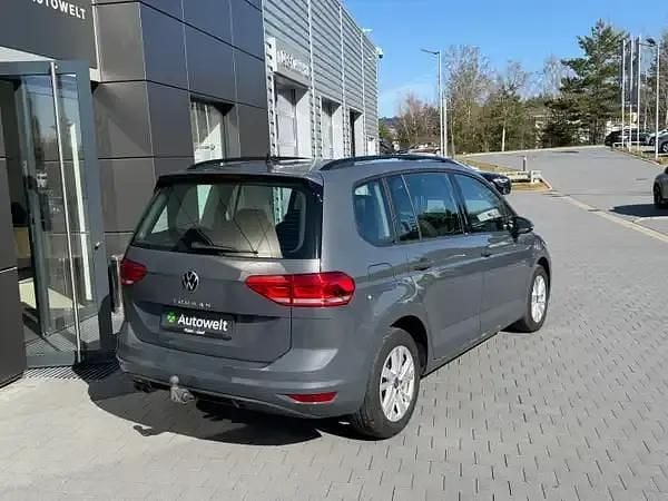Gebraucht VW Touran 150 PS (110 kW) 2023 Delfingrau metallic Van / Kleinbus