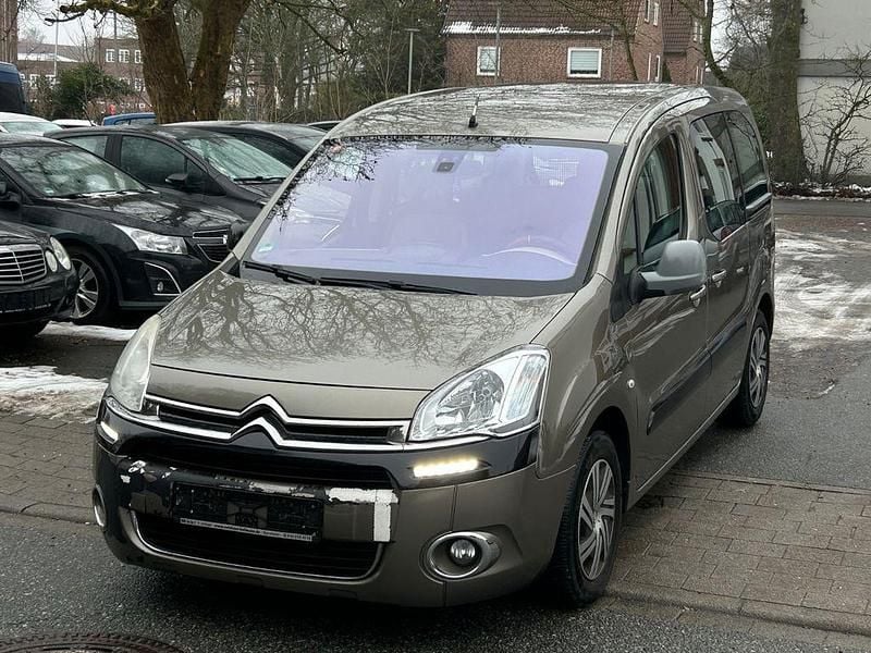 Gebraucht Citroën Berlingo SELECTION 92 PS (67 kW) 2013 Braun Van / Kleinbus