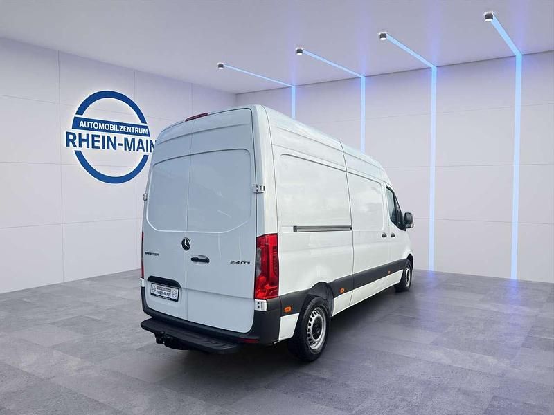 Używany Mercedes Sprinter 143 KM (105 kW) 2018 Biały Van