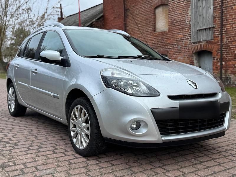 Gebraucht Renault Clio II 101 PS (74 kW) 2009 Silber Kleinwagen