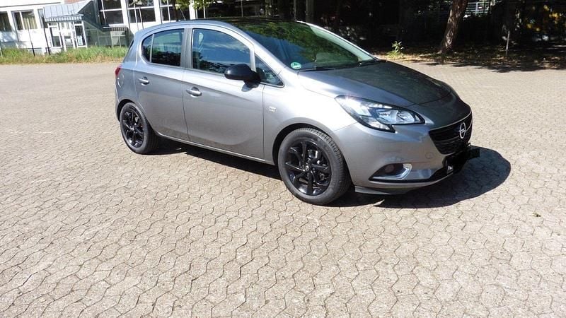 Grau Gebraucht 2017 Opel Corsa Color Edition Kleinwagen | 8.750 € (Guter Preis) - Bild 1/4