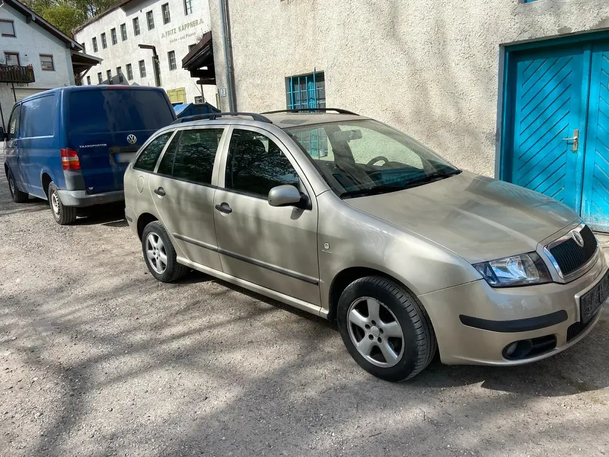 Używany Skoda Fabia 65 KM (47 kW) 2005 Złoty Kombi