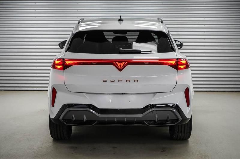 Neu Cupra Terramar VZ 265 PS (194 kW) 2025 Glacial white metallic (2y) SUV