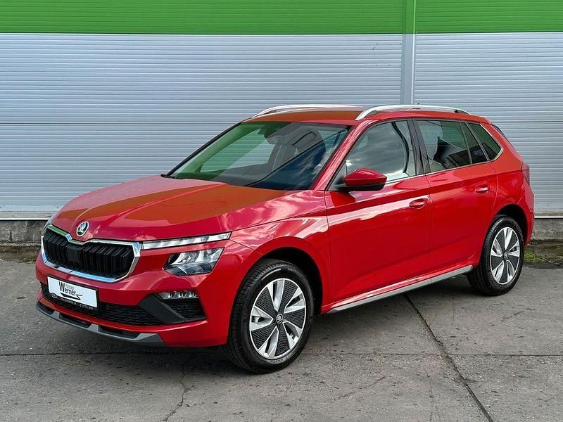Neu Skoda 105 116 PS (85 kW) 2025 Rot Limousine