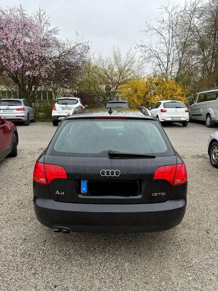 Gebraucht Audi A4 116 PS (85 kW) 2007 Schwarz Kombi
