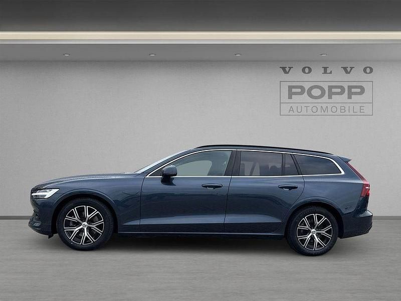 Gebraucht Volvo V60 Core 197 PS (144 kW) 2024 Denim blue Kombi