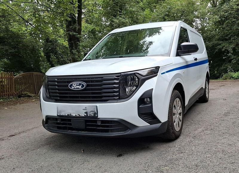 Weiß Gebraucht 2024 Ford Transit | 17.850 € (Superpreis) - Bild 1/4