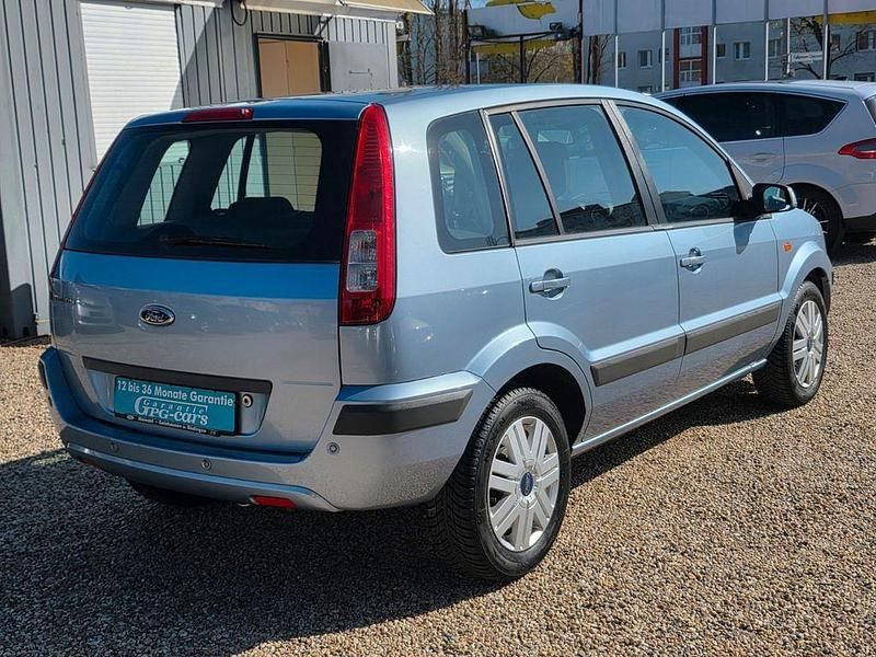 Gebraucht Ford Fusion 101 PS (74 kW) 2006 Blau Kleinwagen