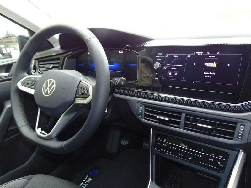 Neu VW Polo Life 95 PS (69 kW) 2025 Deep black perleffekt Kleinwagen