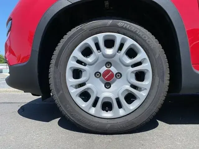 Gebraucht Fiat Panda 69 PS (50 kW) 2024 Rot Kleinwagen