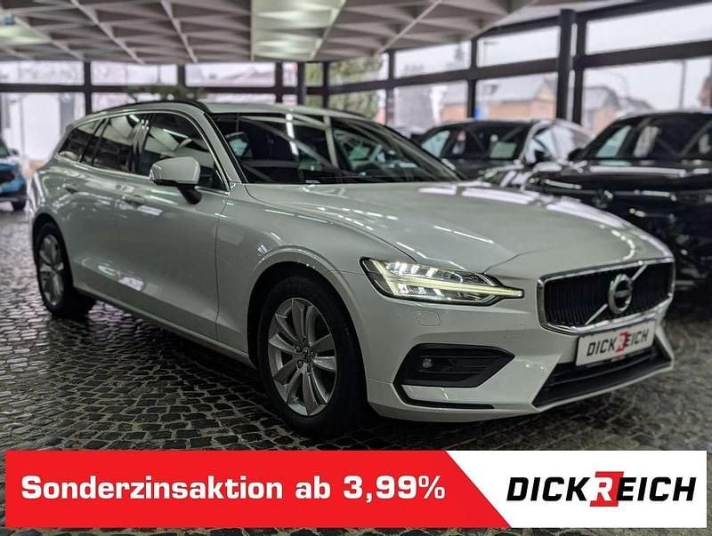 Weiß Gebraucht 2022 Volvo V60 Core Kombi | 24.980 € (Superpreis) - Bild 1/3