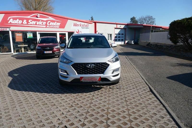 Gebraucht Hyundai Tucson 136 PS (100 kW) 2020 Silber SUV