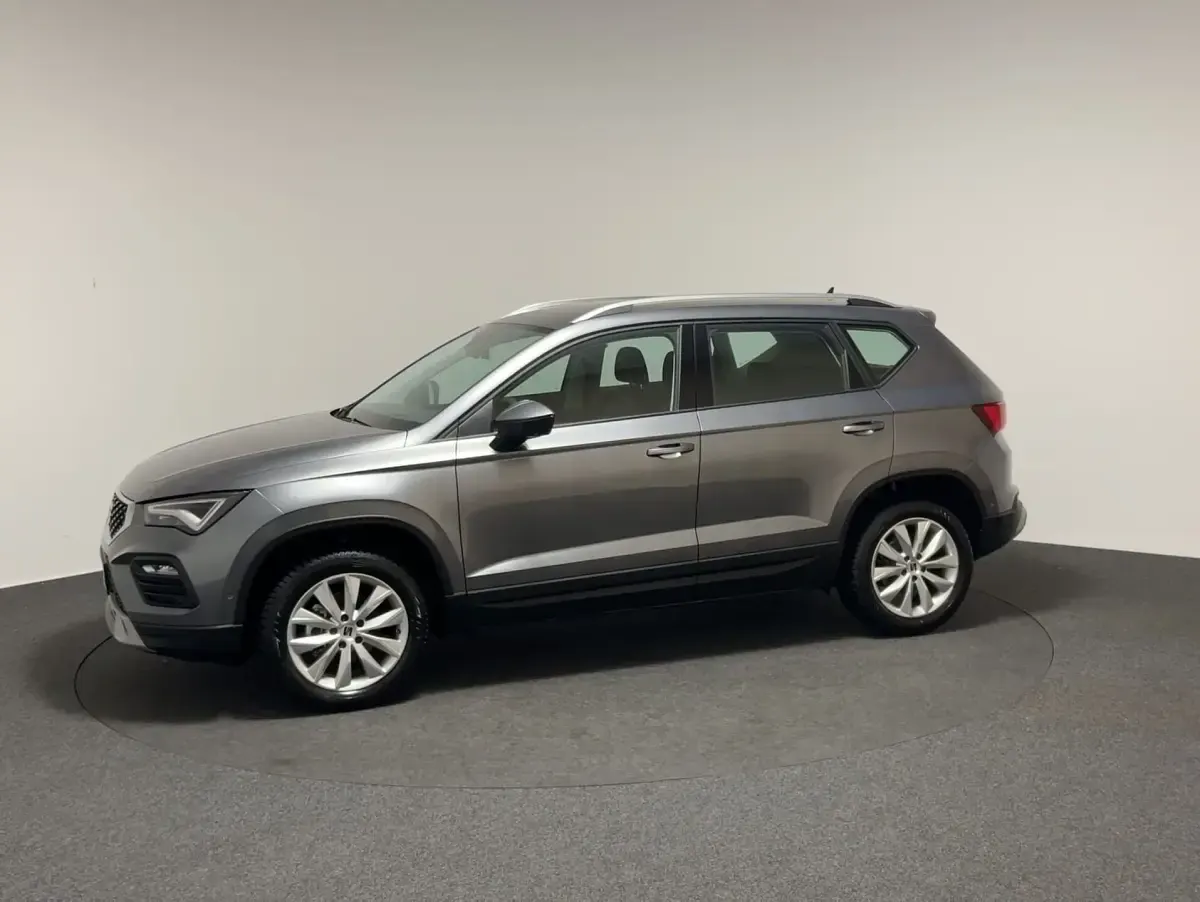 Gebraucht Seat Ateca Style 150 PS (110 kW) 2025 Grau SUV