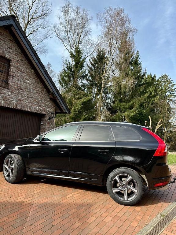 Gebraucht Volvo XC60 245 PS (180 kW) 2017 Schwarz SUV